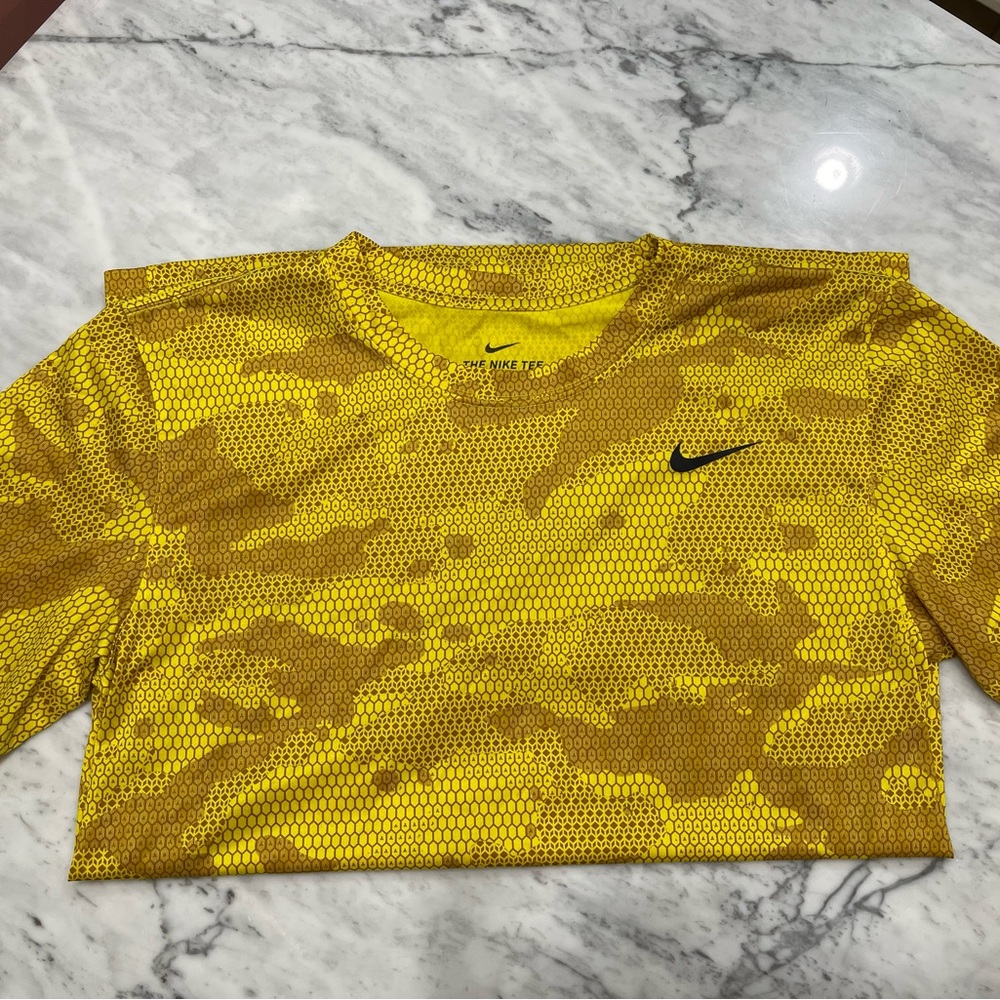 Men’s Nike Dri-Fit shirt